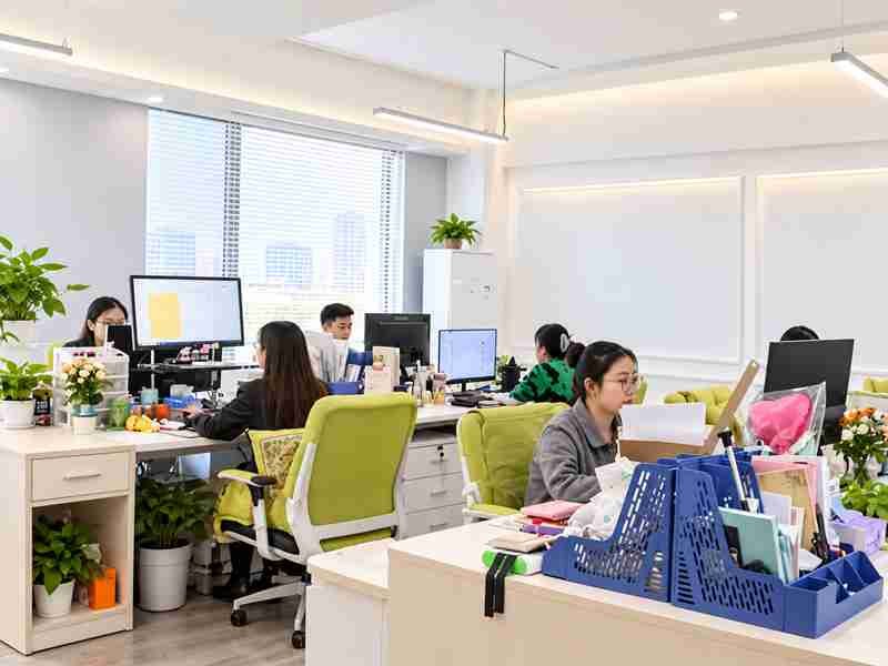 03 Ewintoys Real Factory Office