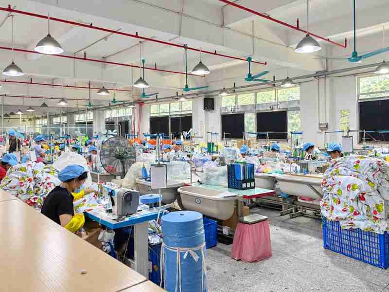 19 Ewintoys Real Factory Sewing and Assembly 04