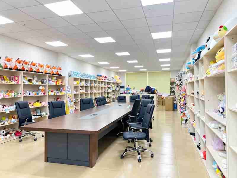 25 Ewintoys Real Factory show room 03